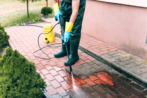 Why Choose Our Certified Pressure Washing Experts for Your Project Needs in Warrensville Heights, OH?